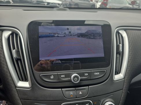 Used 2023 Chevrolet Malibu LT FWD image 18