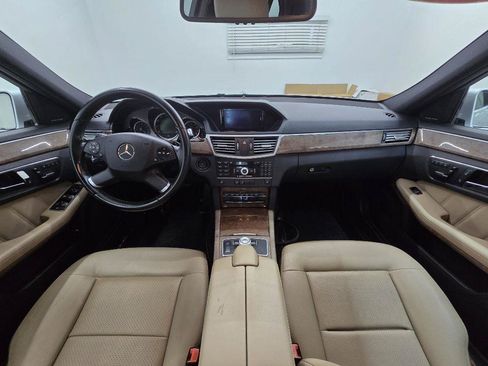 Used 2011 Mercedes-Benz E 350 Sedan image 17
