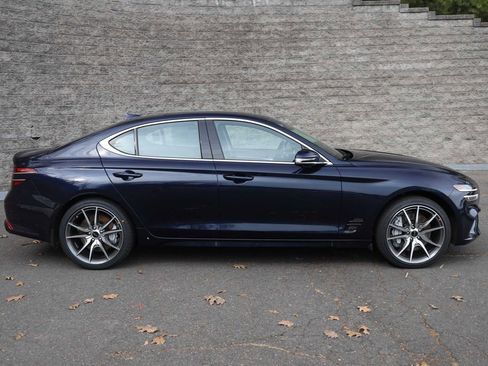 New 2026 Genesis G70 2.5T Prestige image 2