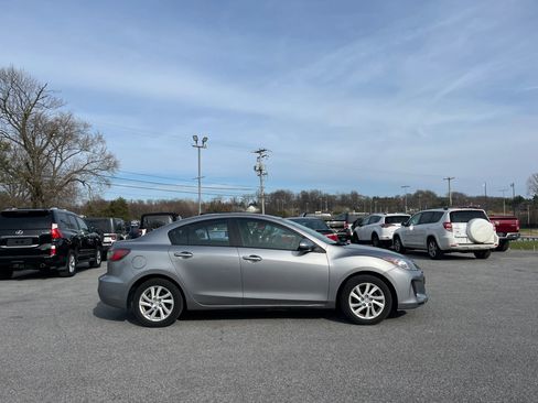 Used 2012 MAZDA MAZDA3 i Touring image 2