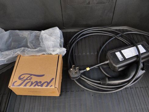 Used 2024 Ford F150 Lightning Platinum AWD/4WD image 54