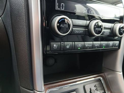 Used 2022 Subaru Ascent Touring w/ Popular Package #2A AWD/4WD image 29
