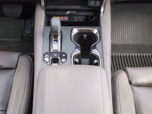 Used 2025 Lexus RX 450h AWD w/ Convenience Package image 18