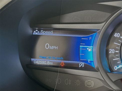 Used 2023 Ford Edge SEL image 13