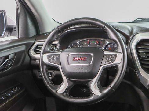 Used 2023 GMC Acadia SLT image 12