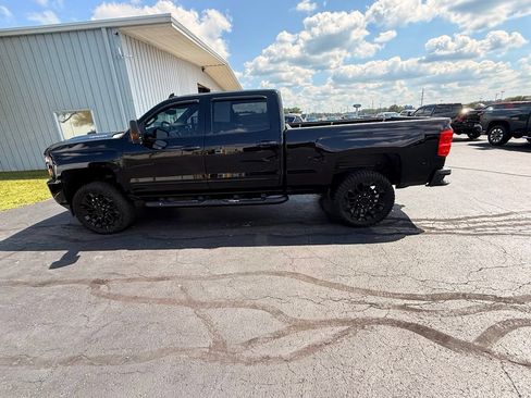 Used 2018 Chevrolet Silverado 2500 LTZ w/ Duramax Plus Package AWD/4WD image 6