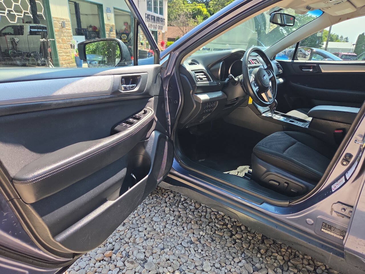 Used 2015 Subaru Outback 2.5i Premium AWD/4WD image 12