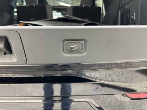 New 2026 Lincoln Navigator Reserve AWD/4WD image 35