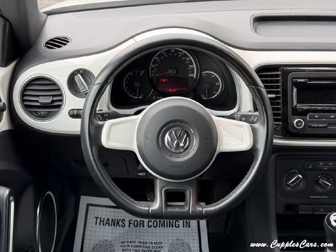 Used 2013 Volkswagen Beetle 2.5 FWD image 19