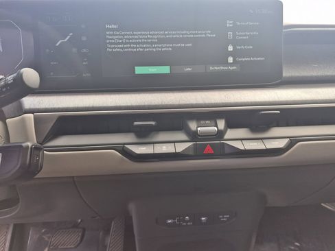 Certified 2024 Kia EV9 Wind AWD/4WD image 9