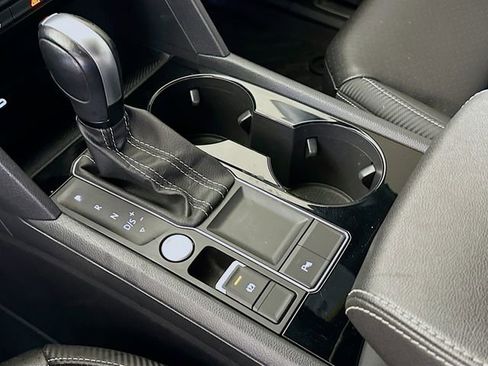 Used 2023 Volkswagen Atlas Cross Sport SE image 18