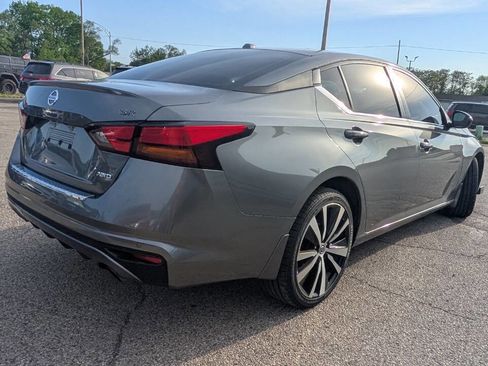 Used 2022 Nissan Altima 2.5 SR AWD/4WD image 14