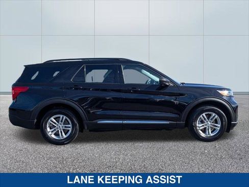 Certified 2023 Ford Explorer XLT w/ Equipment Group 202A image 6