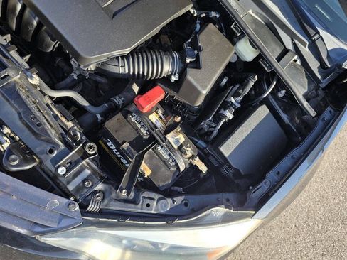 Used 2015 Toyota Corolla LE FWD image 46