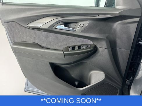 Used 2022 Chevrolet TrailBlazer LT w/ Driver Confidence Package image 21