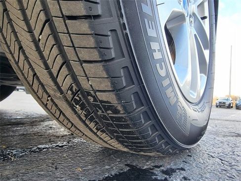 Certified 2022 Ford Escape SE w/ Convenience Package image 18