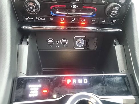 New 2025 Jeep Grand Cherokee Limited image 14