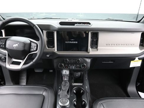 New 2026 Ford Bronco Outer Banks AWD/4WD image 14
