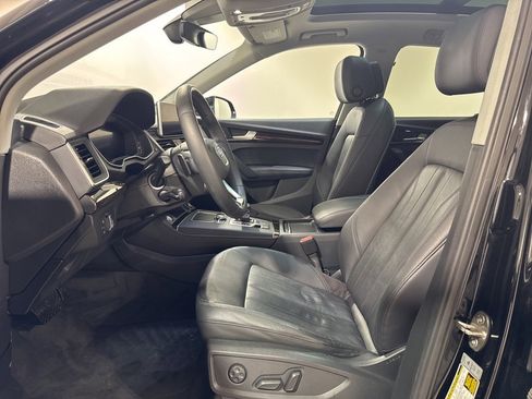 Used 2019 Audi Q5 2.0T Premium Plus w/ Premium Plus Package image 19