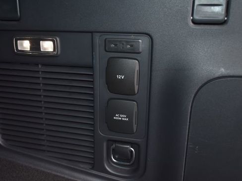 Used 2025 Ford Expedition King Ranch AWD/4WD image 47