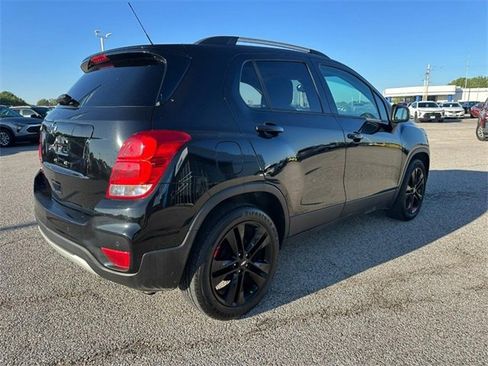 Certified 2021 Chevrolet Trax LT w/ Redline Edition image 6