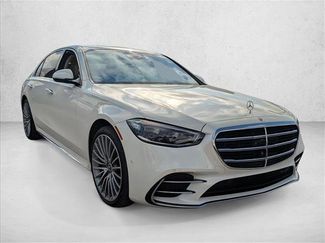 Used 2023 Mercedes-Benz S 500 4MATIC video 3