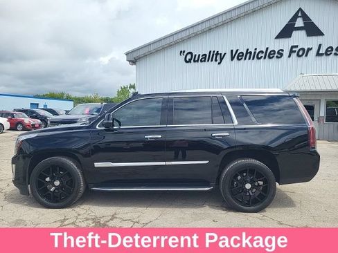 Used 2020 Cadillac Escalade Luxury AWD/4WD image 32