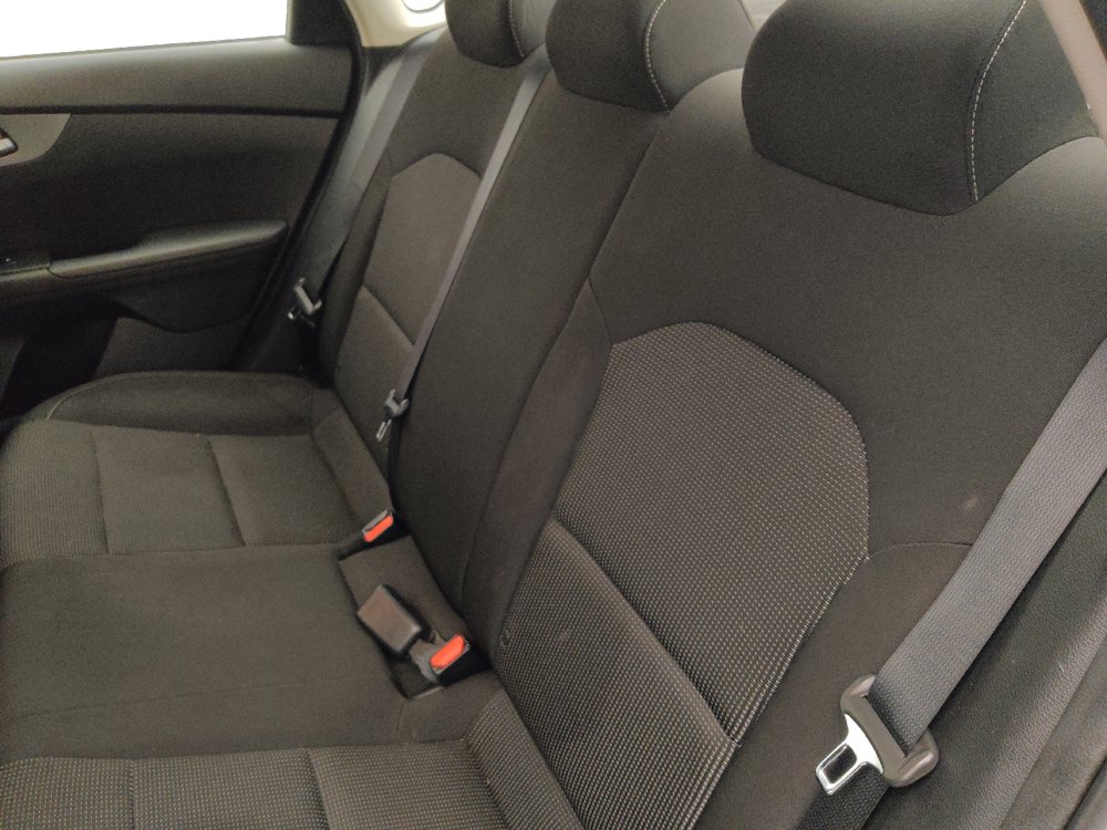 Used 2019 Kia Forte LXS FWD image 18