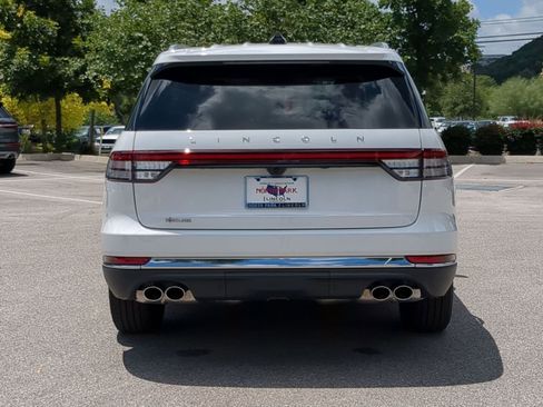 New 2025 Lincoln Aviator 2WD image 4