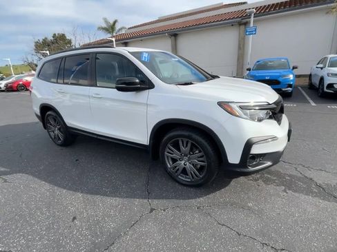 Used 2022 Honda Pilot Sport image 2