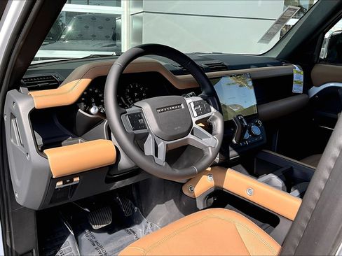 New 2026 Land Rover Defender 110 X-Dynamic SE AWD/4WD image 6