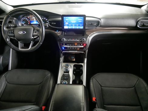 Used 2020 Ford Explorer Limited AWD/4WD image 10