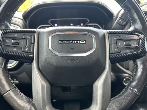 Used 2019 GMC Sierra 1500 Denali w/ Denali Ultimate Package AWD/4WD image 18