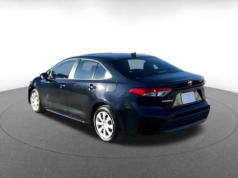 Used 2025 Toyota Corolla LE image 8