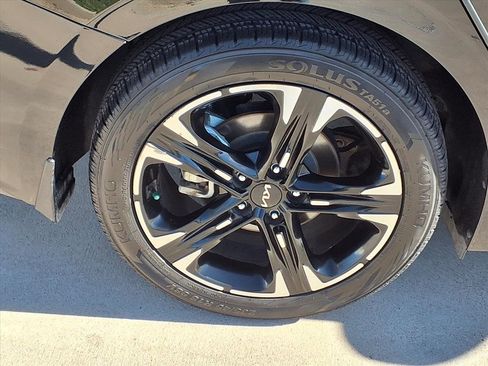 Used 2023 Kia K5 GT-Line w/ GT-Line Premium Package image 9