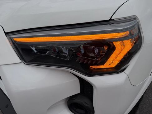 Used 2022 Toyota 4Runner TRD Pro AWD/4WD image 8