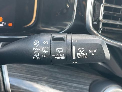 Used 2022 Jeep Wagoneer Series II RWD image 60