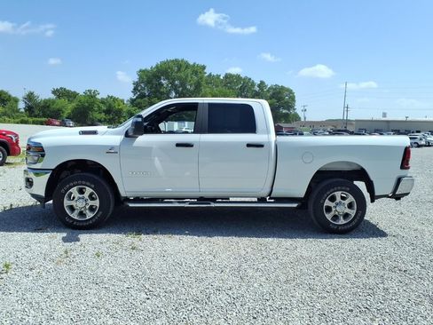 Used 2025 RAM 2500 Big Horn AWD/4WD image 8