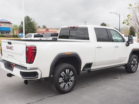 Used 2024 GMC Sierra 3500 Denali w/ Denali Reserve Package image 5
