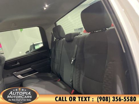 Used 2022 Toyota Tundra SR5 w/ SR5 Convenience Package AWD/4WD image 15
