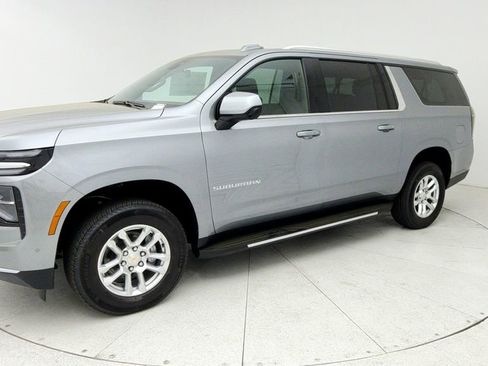 New 2026 Chevrolet Suburban LS RWD image 4