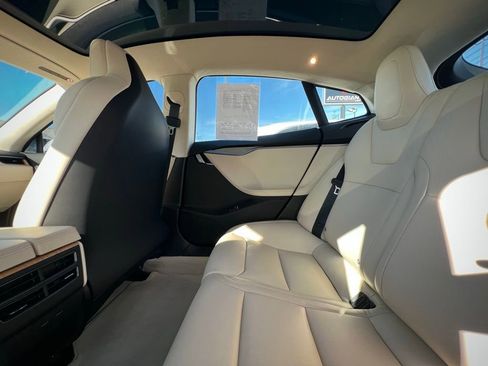 Used 2018 Tesla Model S 100D image 19