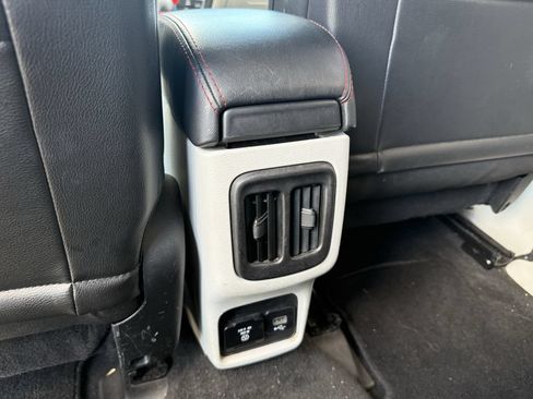 Used 2019 Jeep Compass Limited AWD/4WD image 25