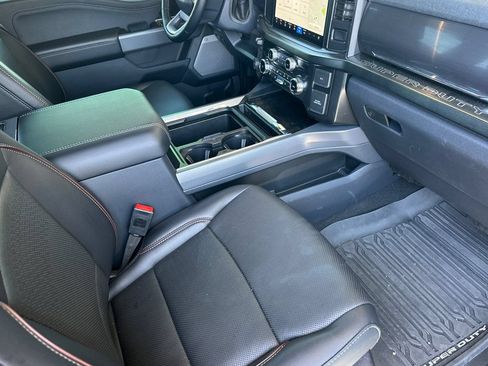 Used 2024 Ford F250 Lariat w/ FX4 Off-Road Package AWD/4WD image 19