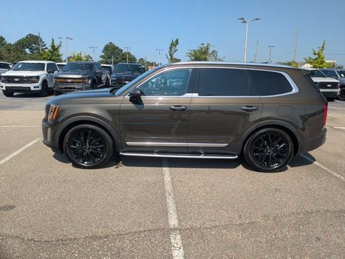 Used 2022 Kia Telluride SX w/ Towing Package FWD image 8