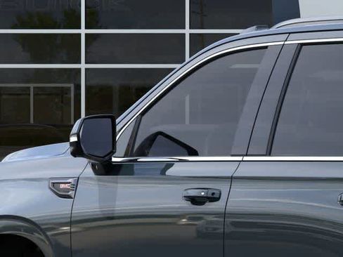New 2026 GMC Yukon AT4 Ultimate AWD/4WD image 12