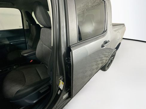 Used 2023 Ford Maverick XLT w/ Black Appearance Package FWD image 12