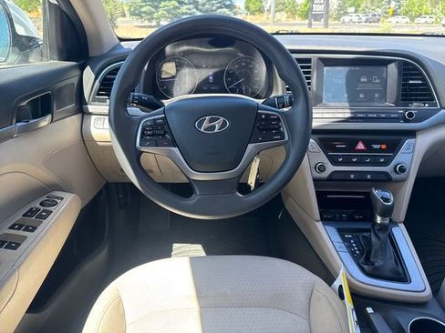Used 2018 Hyundai Elantra SEL FWD image 13