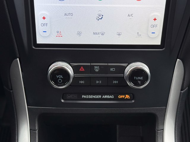 Certified 2023 Ford Edge SEL w/ Convenience Package AWD/4WD image 11