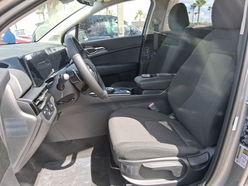 New 2026 Kia Sportage LX FWD image 15